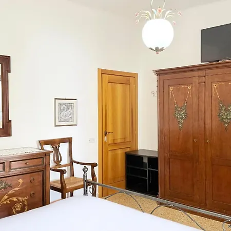 S327 - Sirolo, Comodo Bilocale Ben Accessoriato *