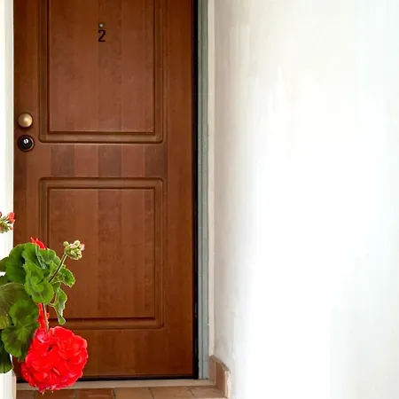 S327 - Sirolo, Comodo Bilocale Ben Accessoriato Sirolo