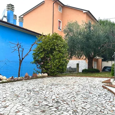 S327 - Sirolo, Comodo Bilocale Ben Accessoriato *
