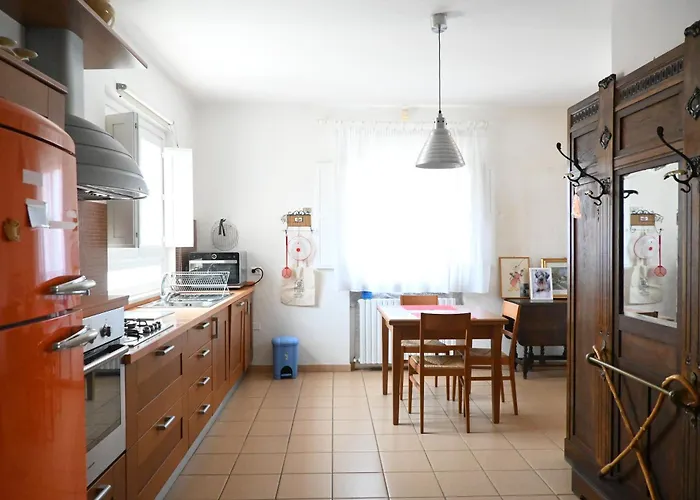 S327 - Sirolo, Comodo Bilocale Ben Accessoriato דירה *